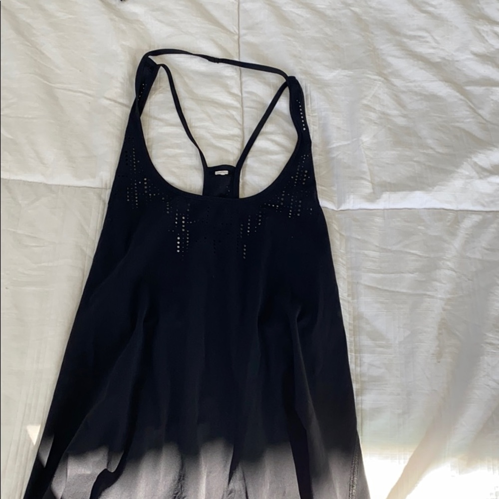 Lululemon black tank